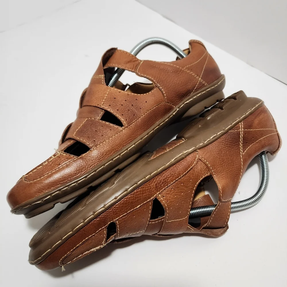 Sandro Mens Tan Leather Fisherman Sandals Size 9.5D Hook And Look Soft and Gel